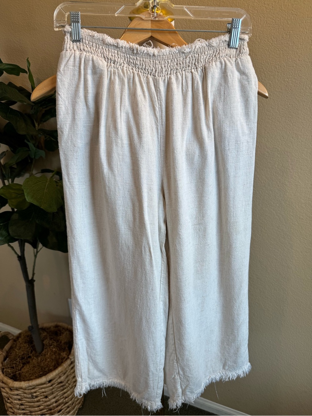 Solai the Label Capri Linen Blend Wide-Leg Pants in Linen Women’s M Boho Beach